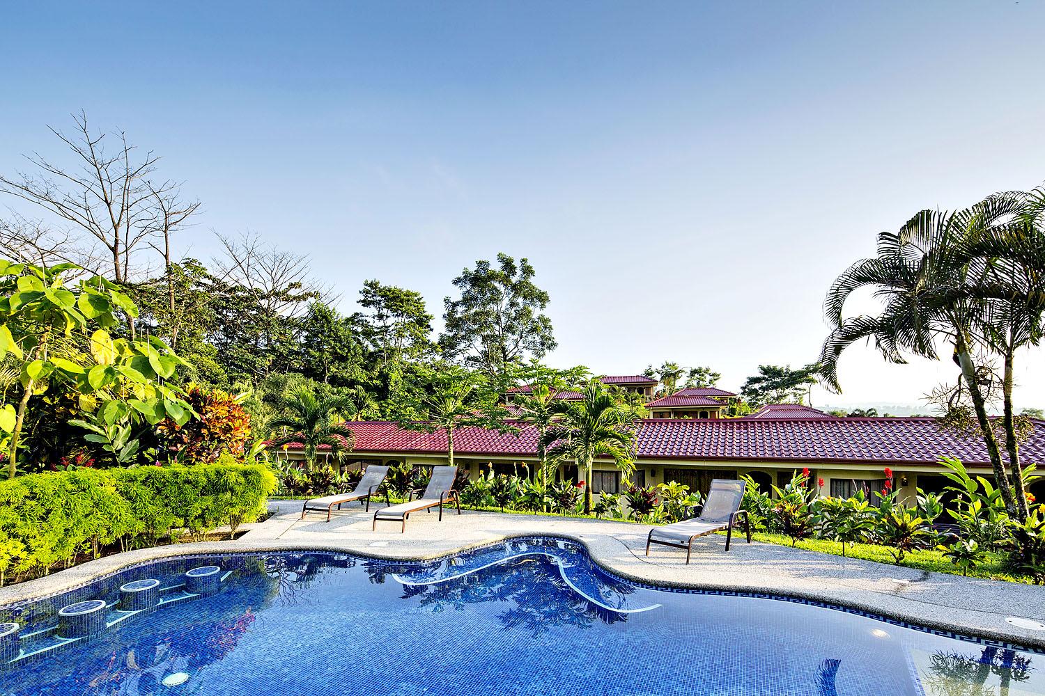 arenal volcano inn pool