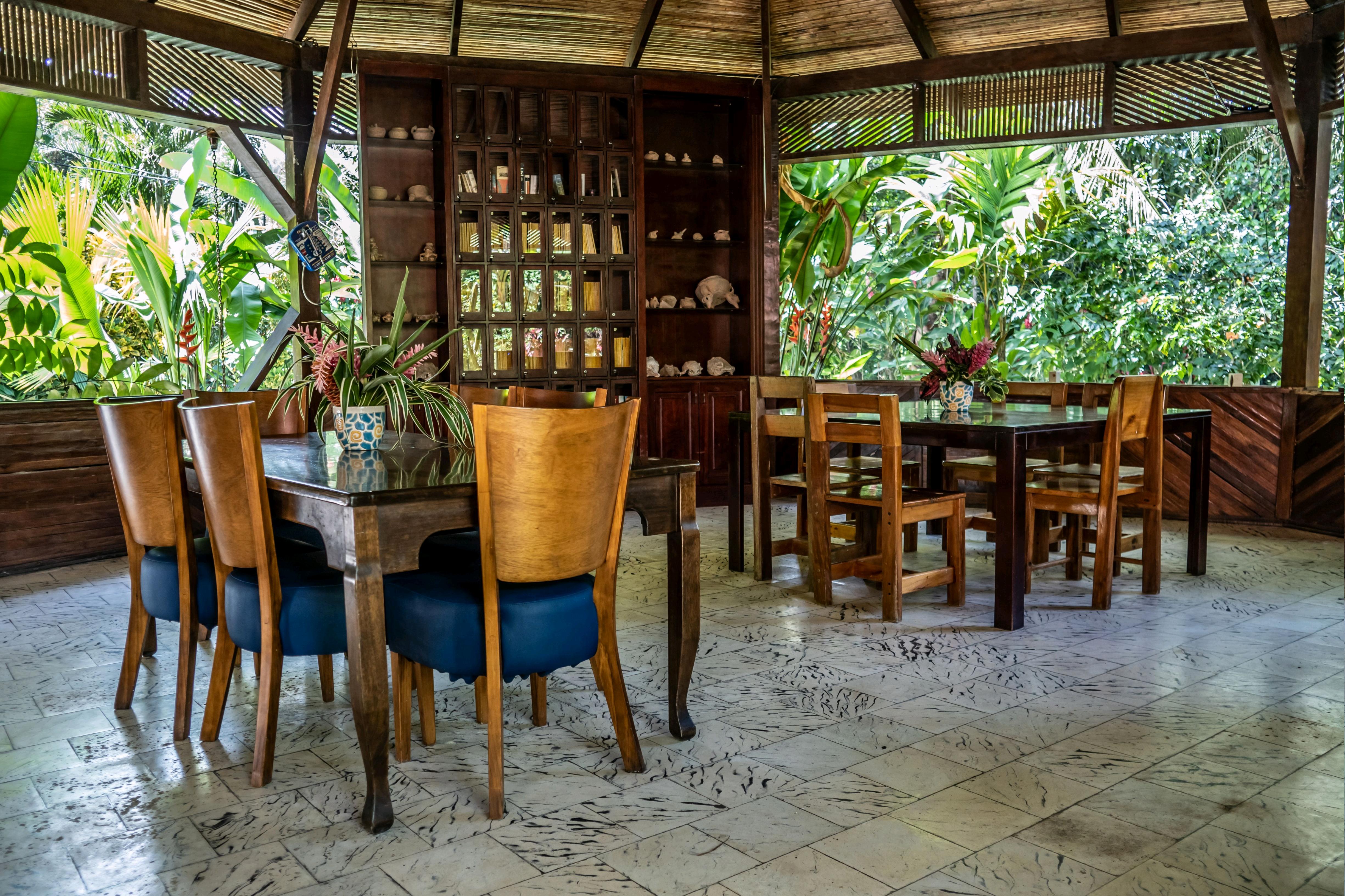 ATLANTIDA LODGE RESTAURANT