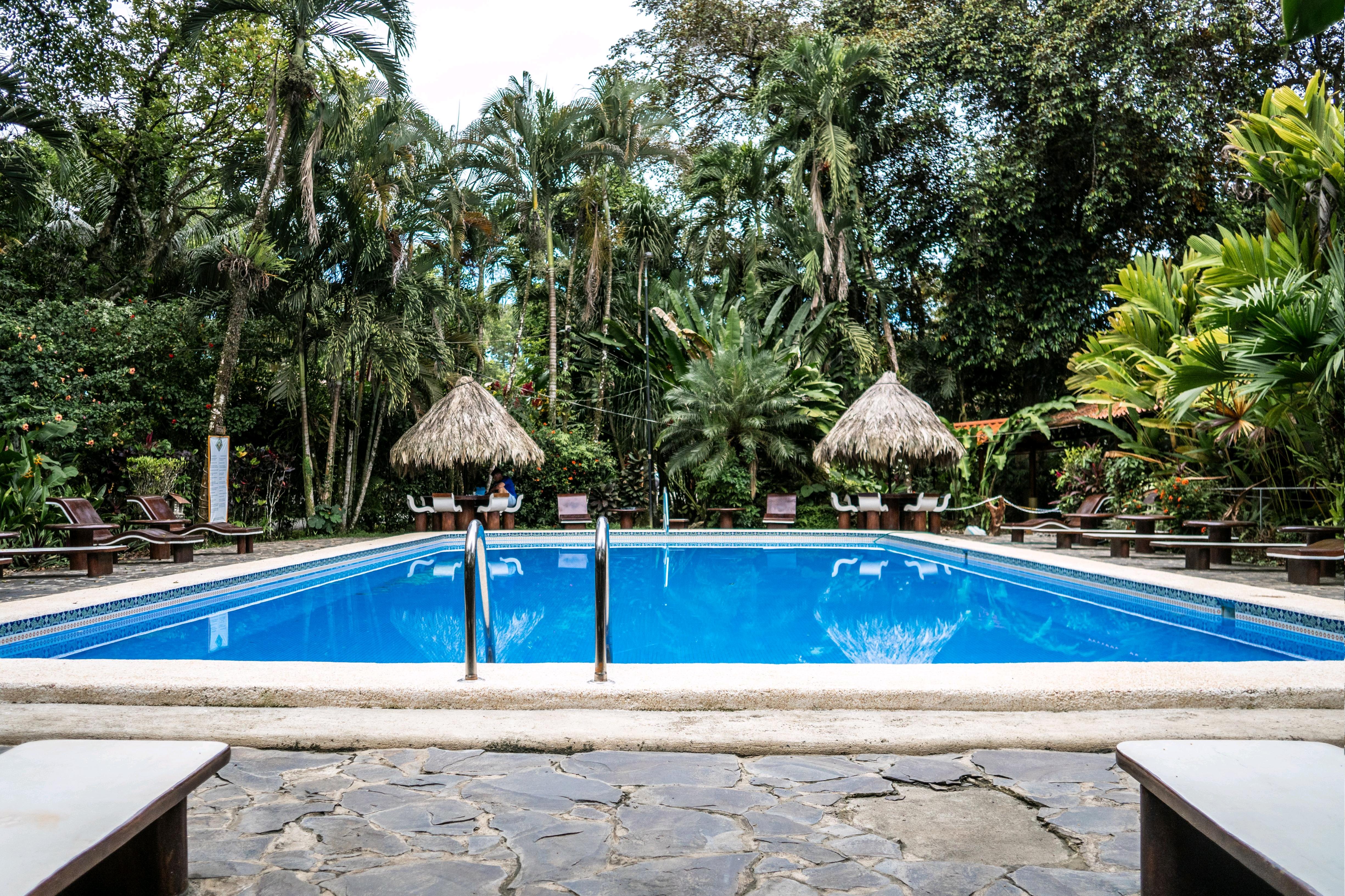 ATLANTIDA LODGE POOL