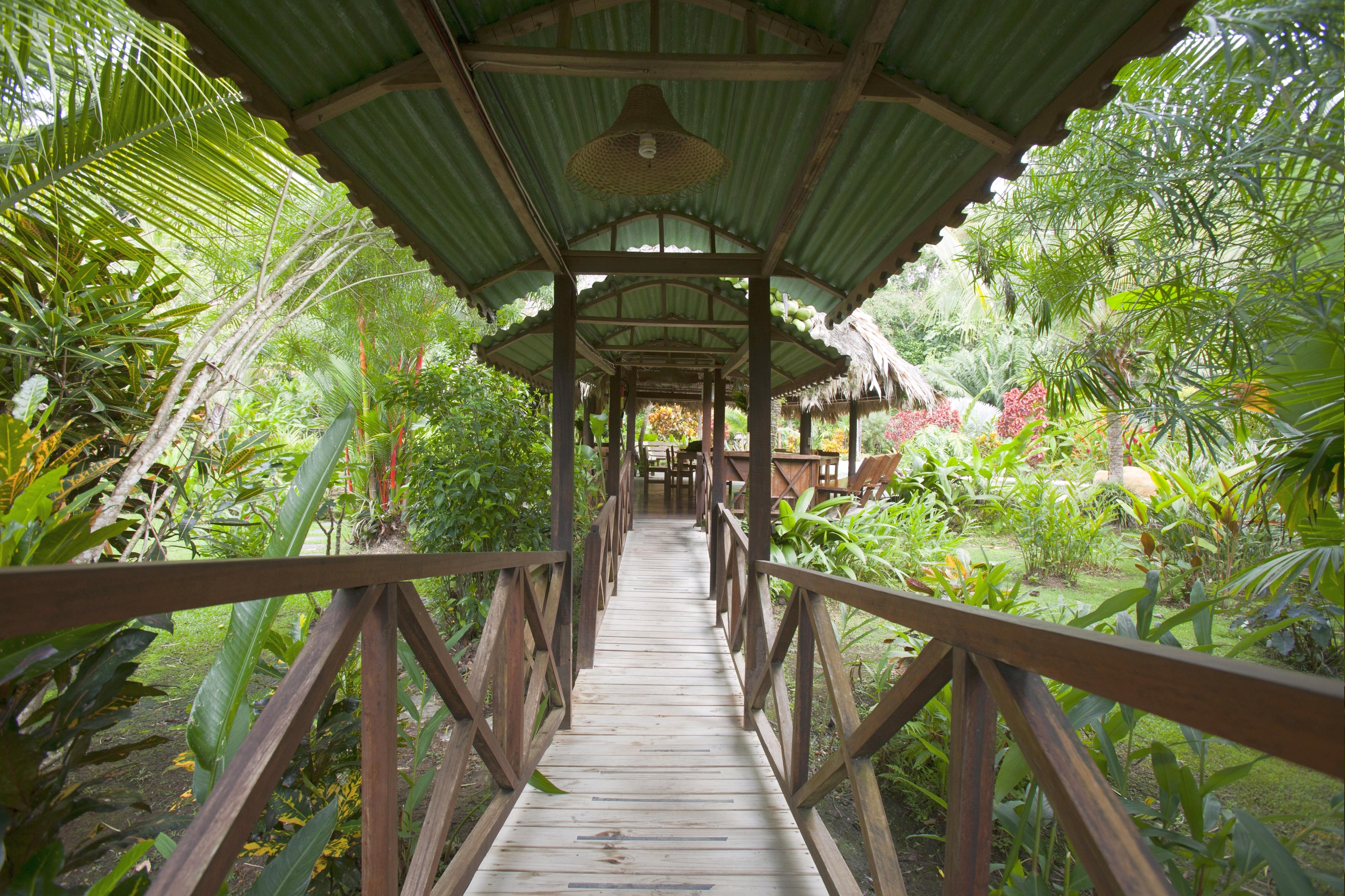 AZANIA WALKWAY