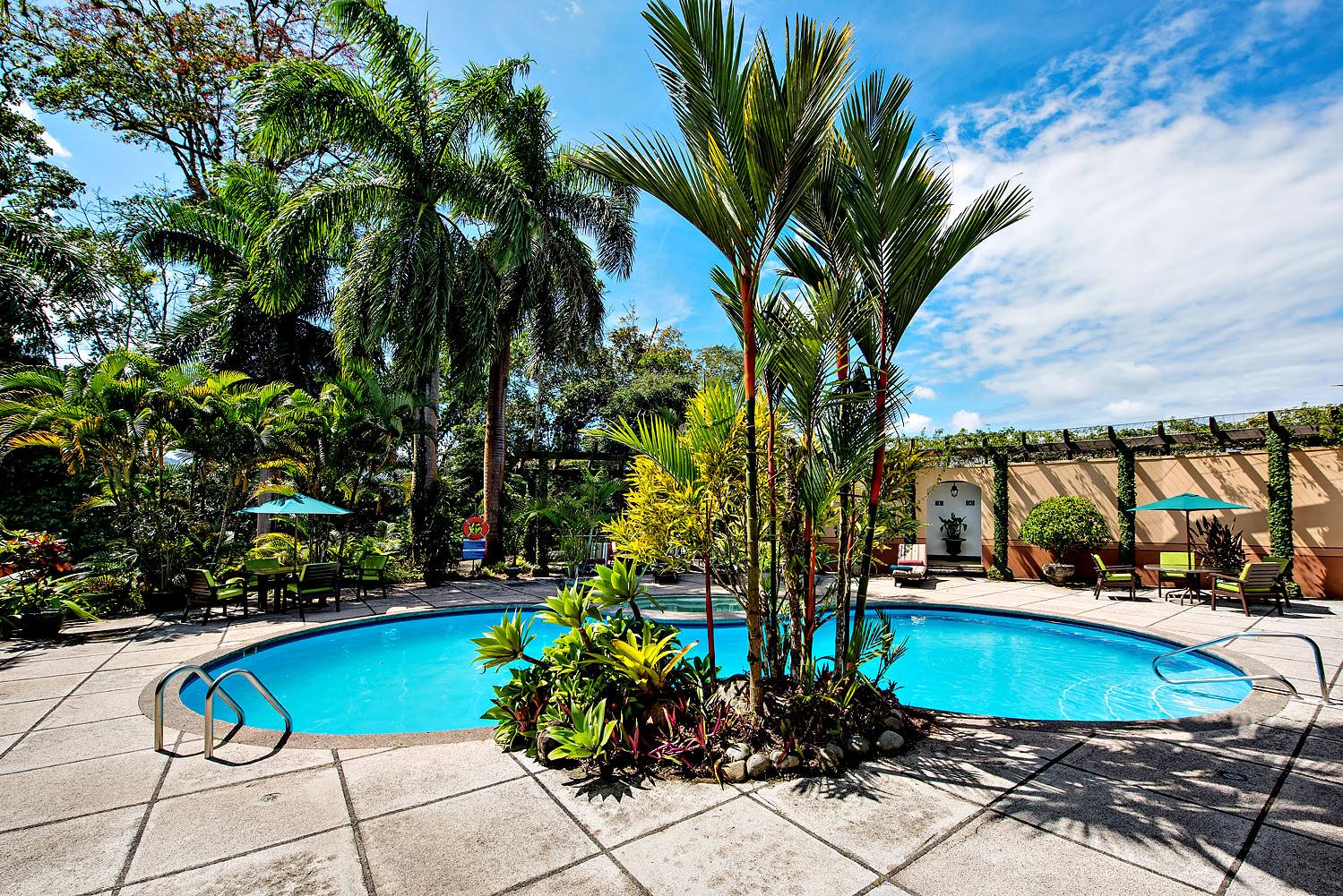 CASA TURIRE POOL