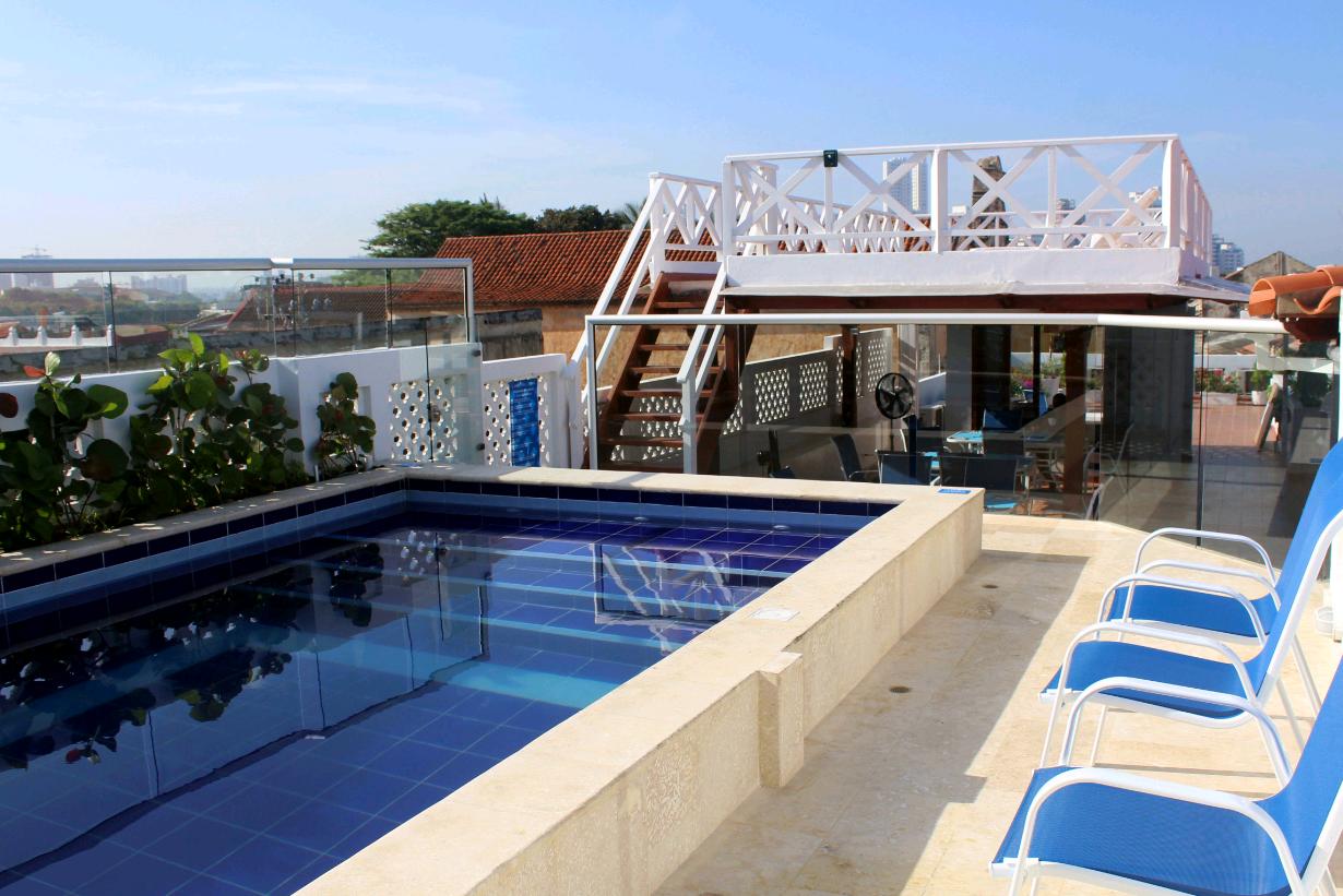 VILLA COLONIAL POOL