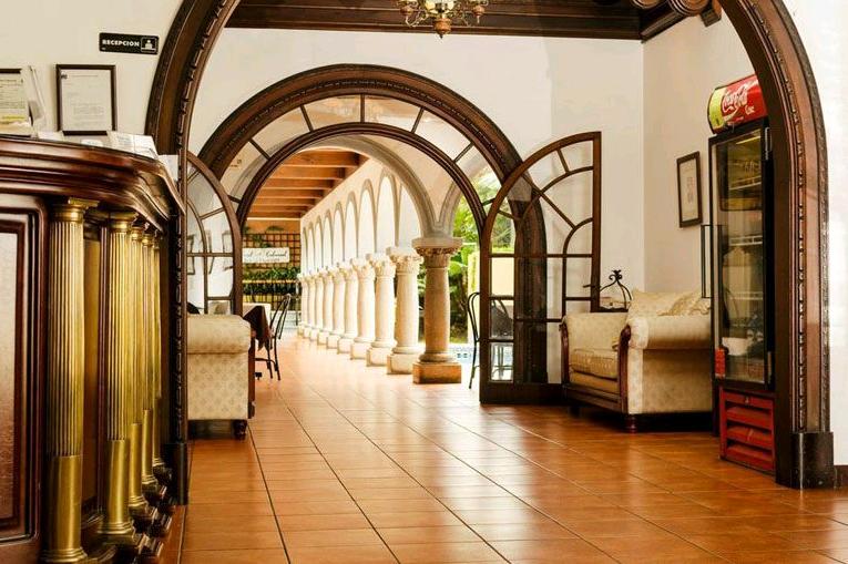 COLONIAL LOBBY