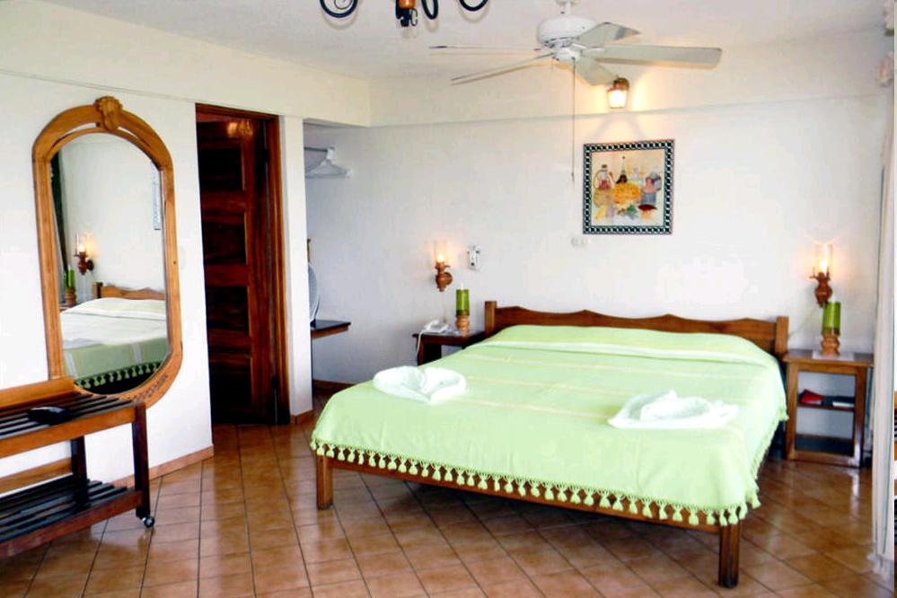 COSTA VERDE ZIMMER