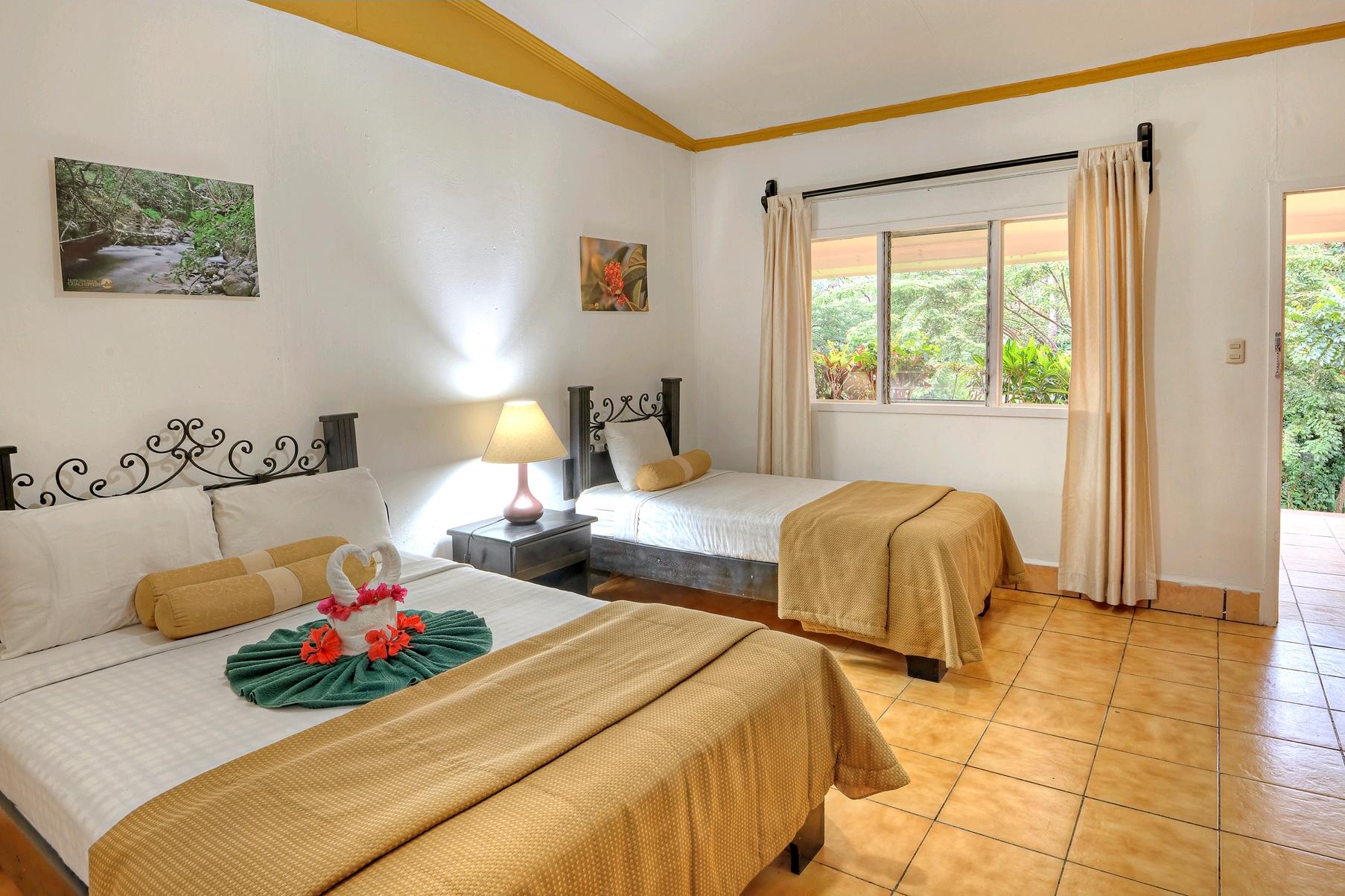 GUACHIPELIN ZIMMER 1