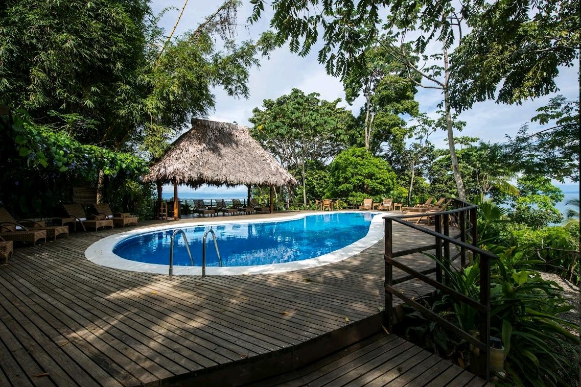 LAPA RIOS POOL
