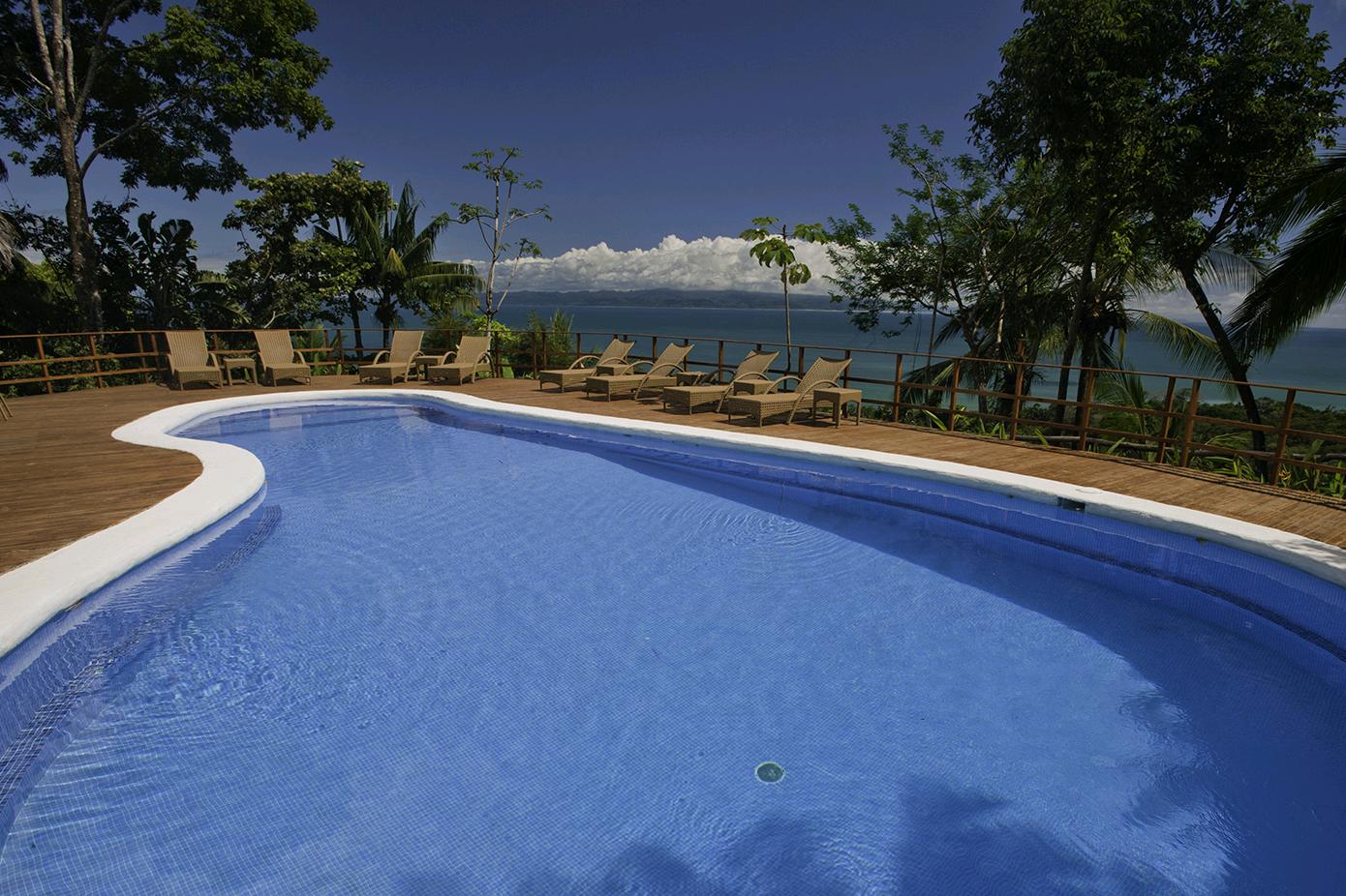 LAPA RIOS POOL