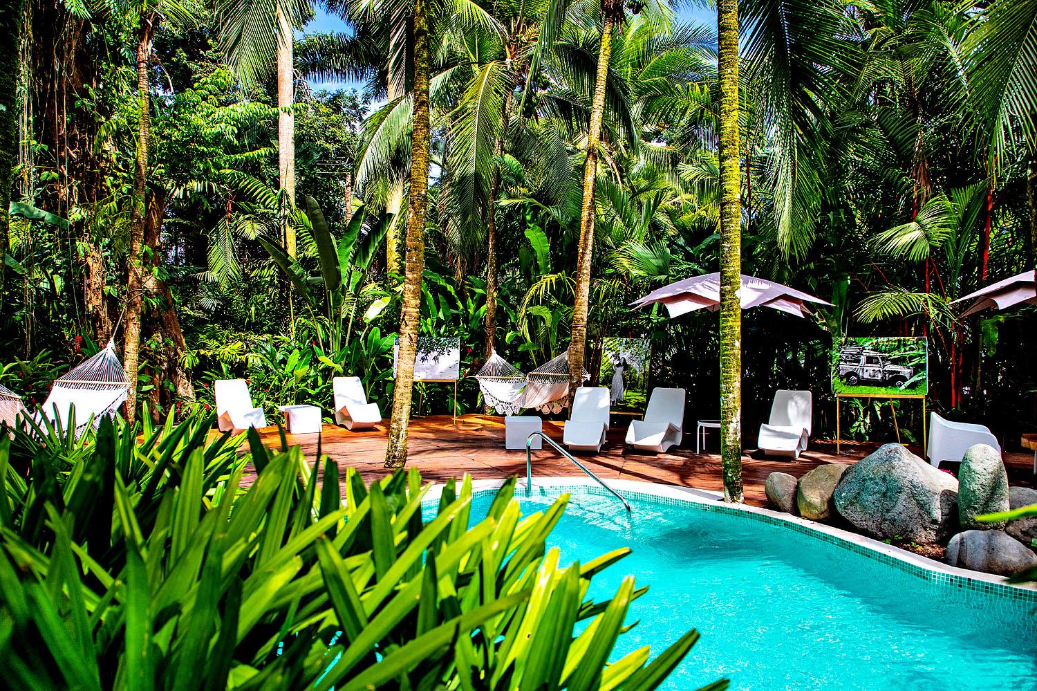 LE CAMELEON POOL
