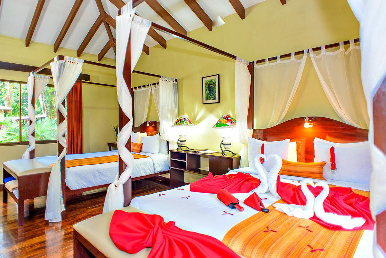 MANATUS LODGE ZIMMER