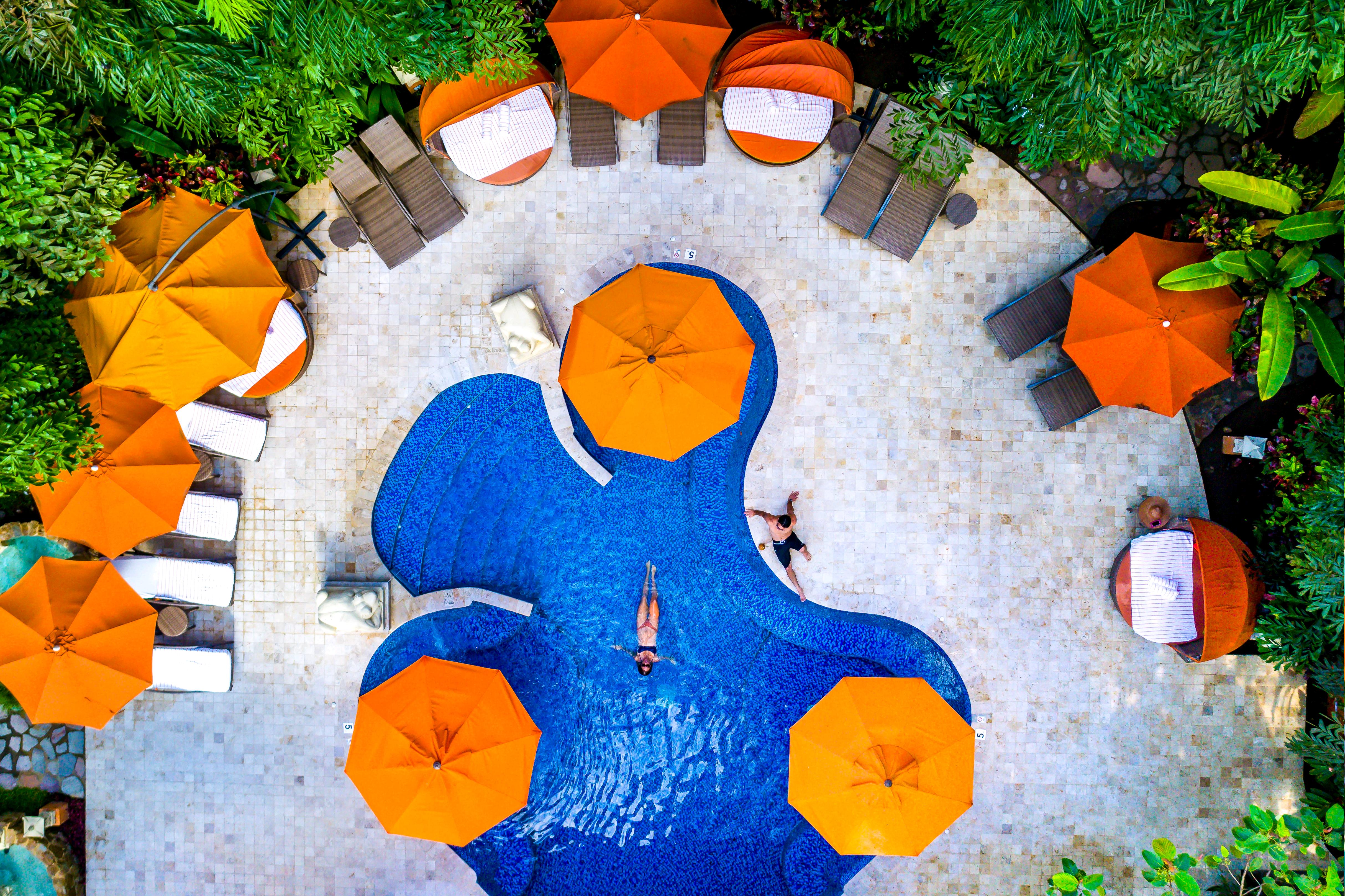 NAYARA GARDENS POOL