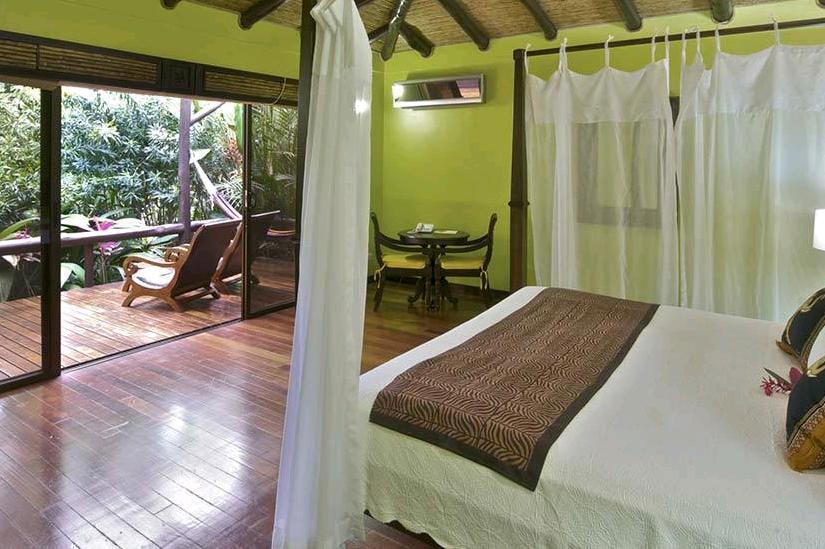 NAYARA GARDENS ZIMMER 1