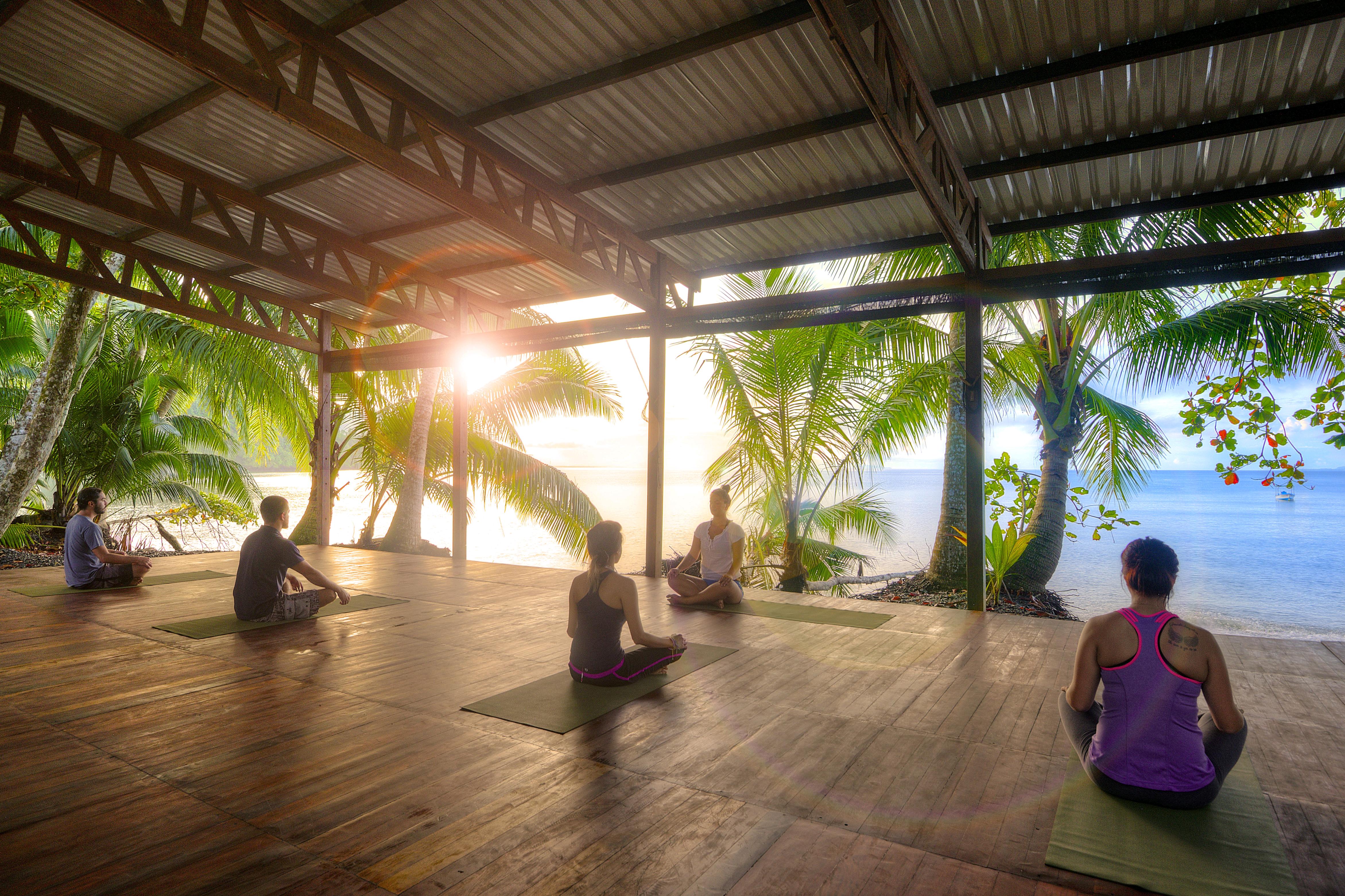 PLAYA NICUESA YOGA