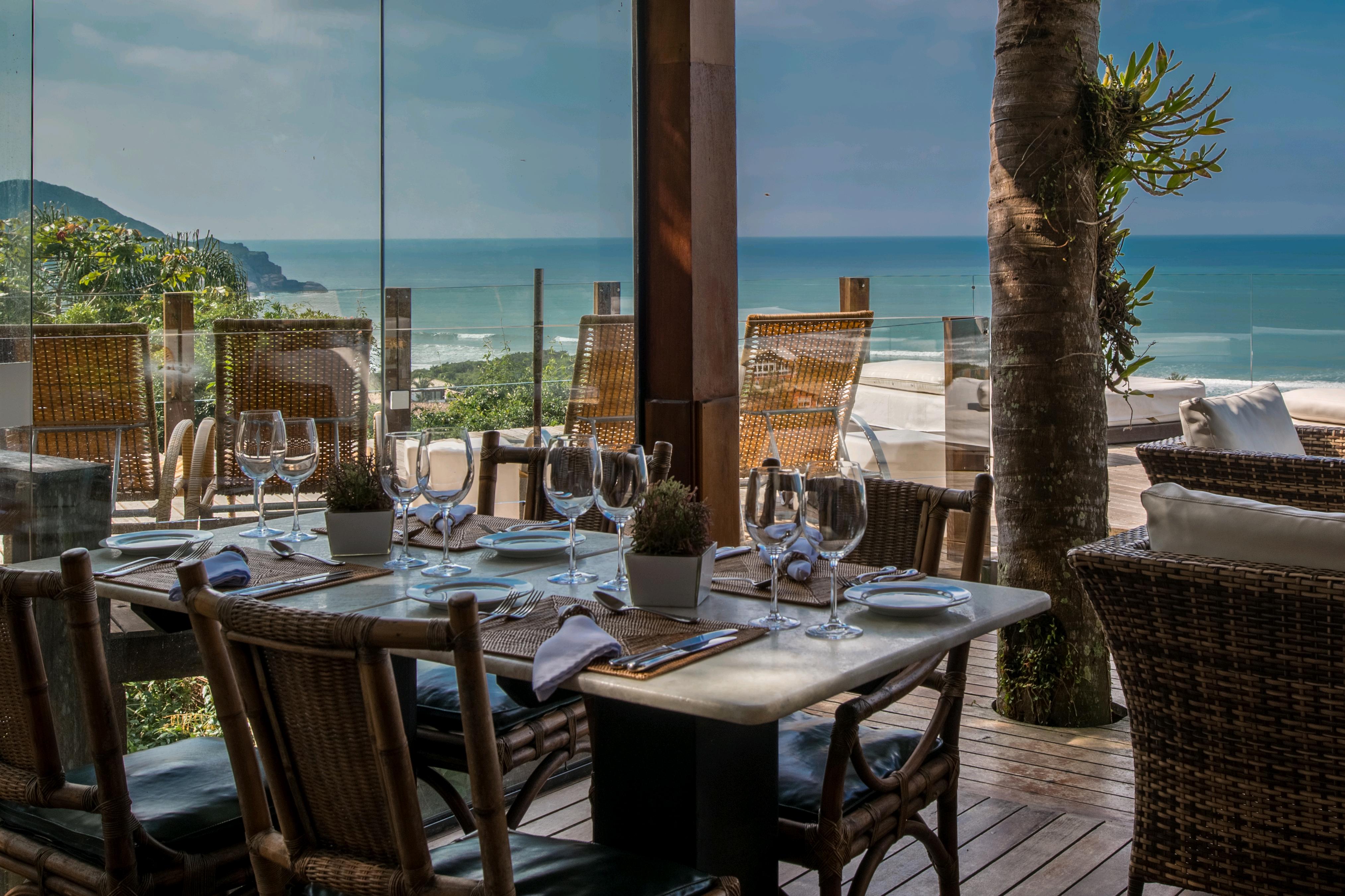 restaurant quinta do bucanero praia do rosa