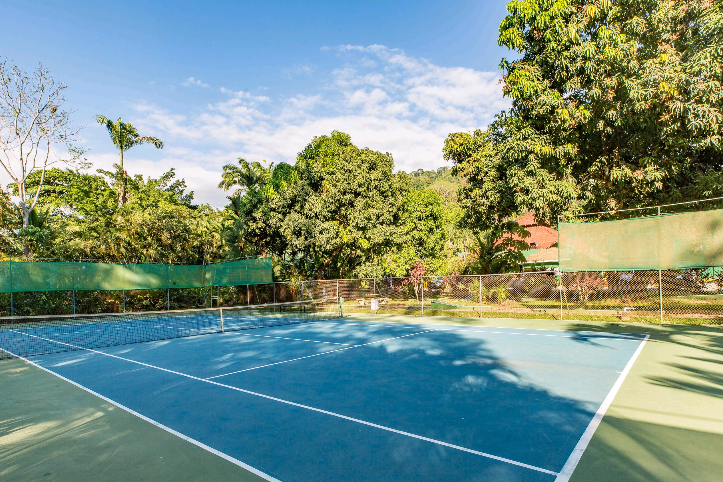 VILLAS RIO MAR TENNIS