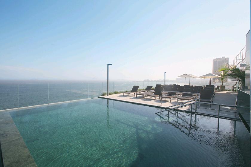 WINDSOR LEME POOL
