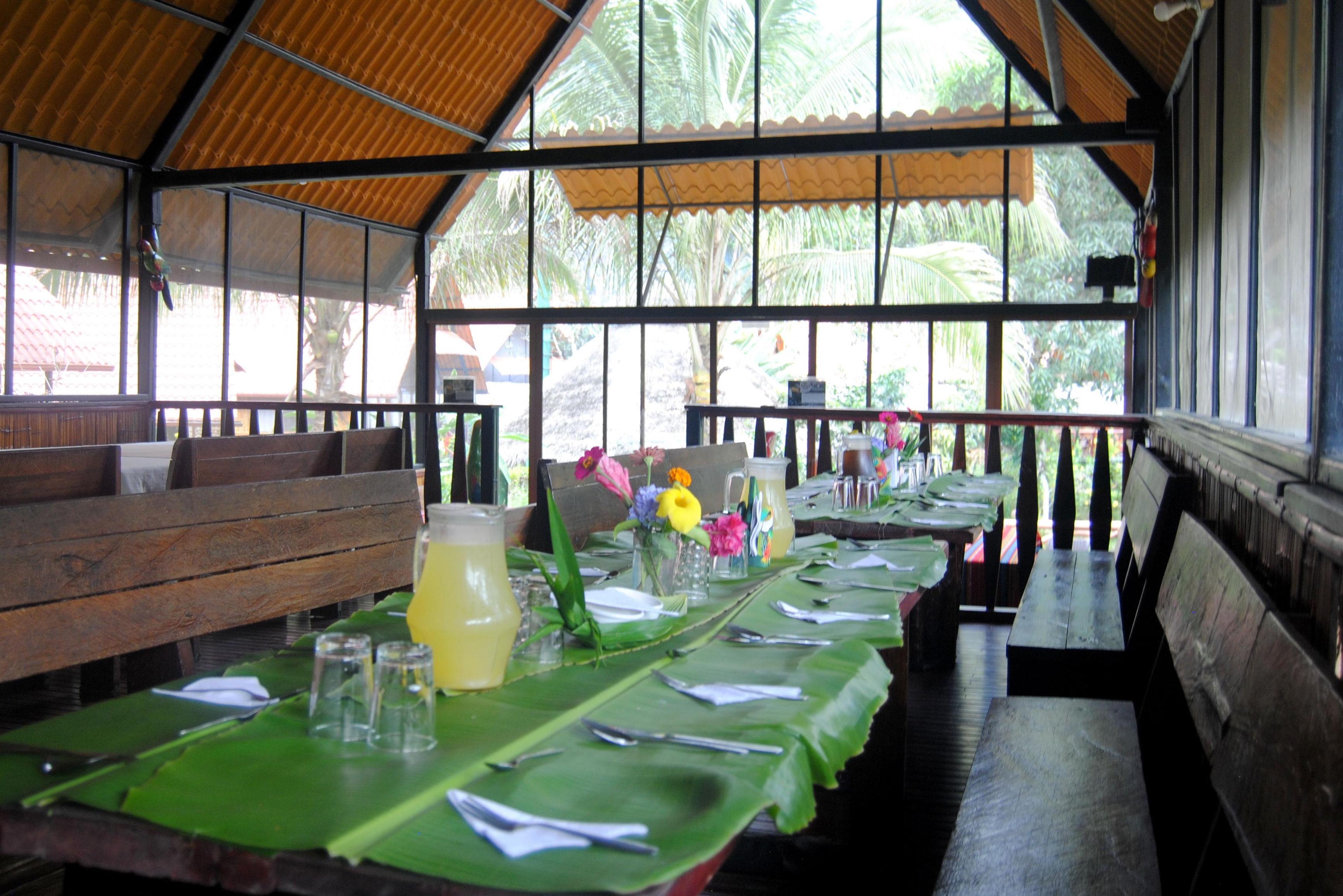 YACUMA LODGE RESTO
