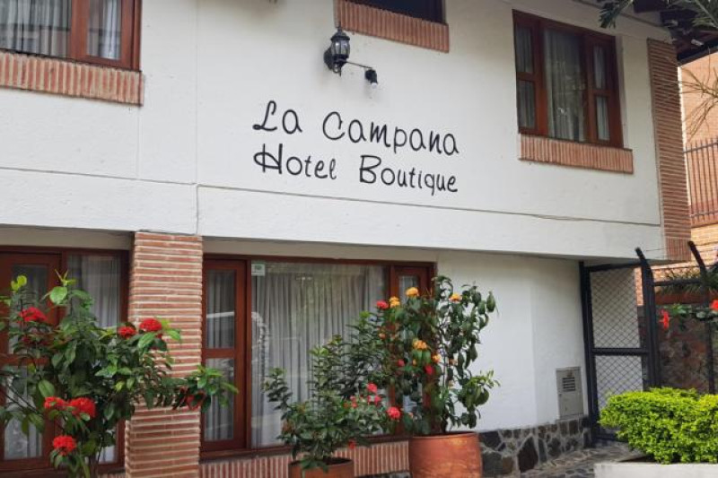 LA CAMPANA AUSSEN