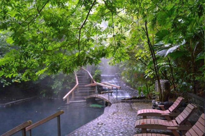 ARENAL THERMEN
